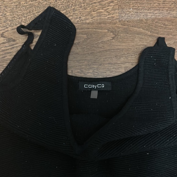 Black CQbyCQ Cropped Tank - Picture 5 of 5